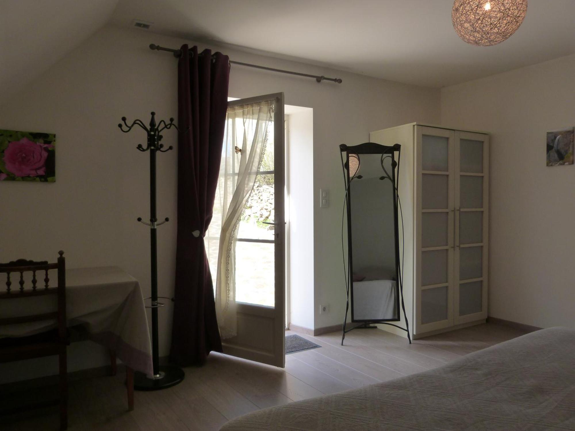 La Reine Des Pres Chambres D'Hotes Saint-Bonnet-de-Chirac Phòng bức ảnh